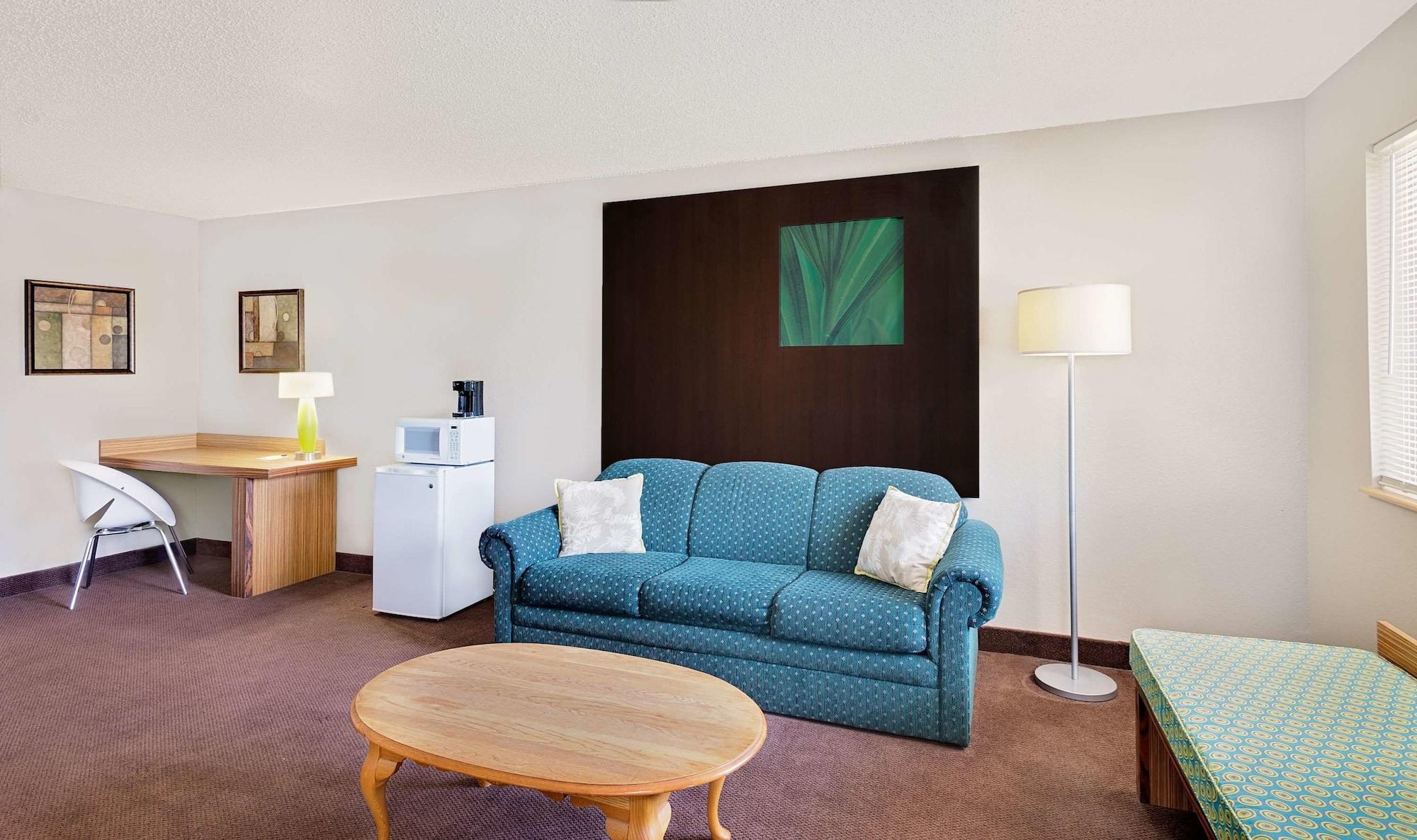 Мотель Super 8 By Wyndham Newburgh/West Point Stewart Intl Airport Экстерьер фото